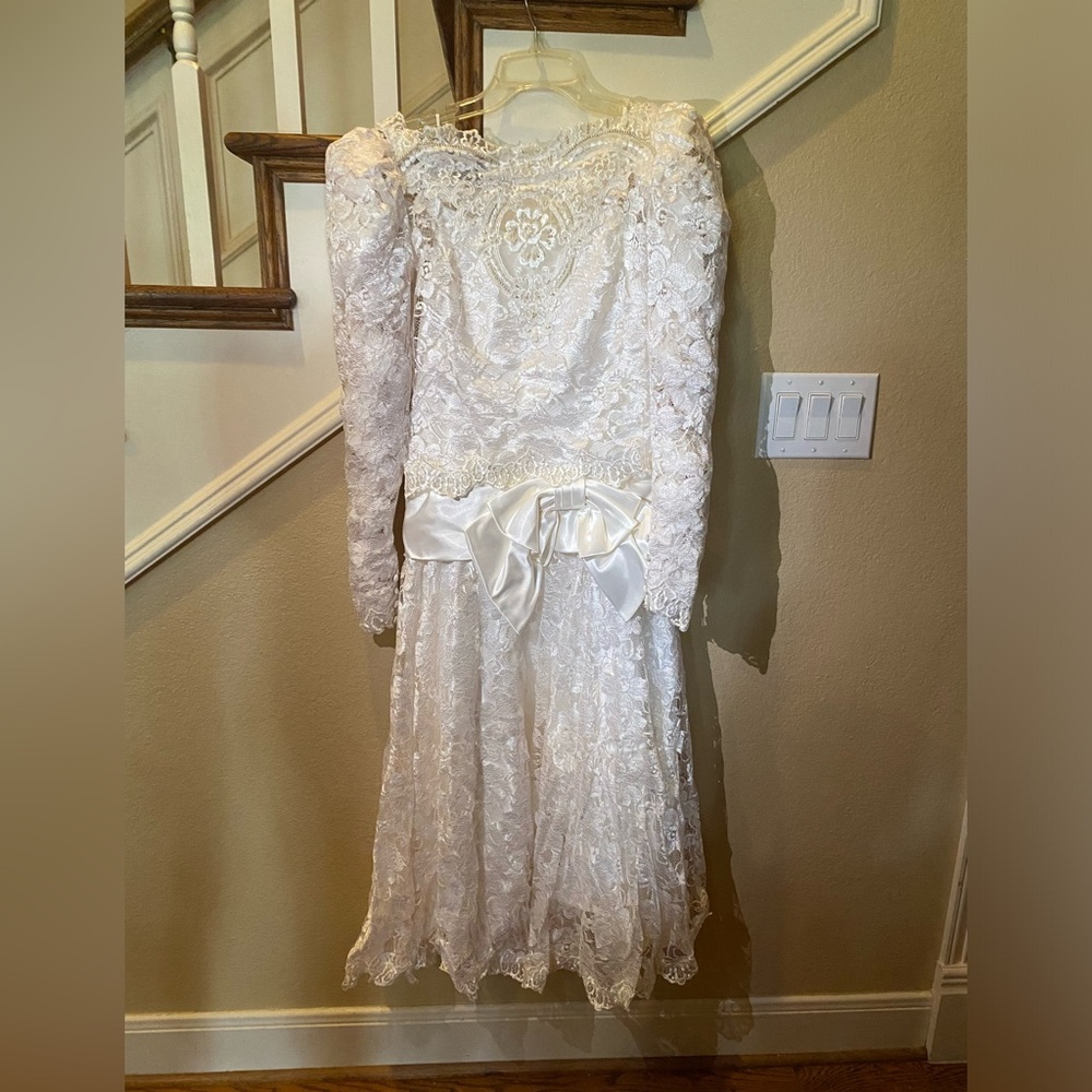 Rare Vintage Wedding Dress 🕊️🕊️ - Picture 4 of 6
